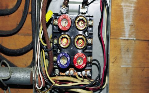 What is the actual cost to replace knob and tube wiring? (Heres what homeowners typically pay for it)