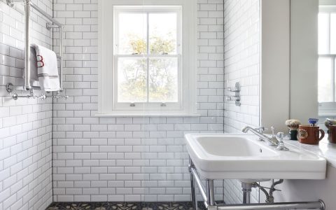 Get the best white tile with gray grout look! (Easy ideas you can use today.)