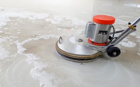 How do you clean a waxed floor easily? Keep your waxed floor looking new with these simple tips.